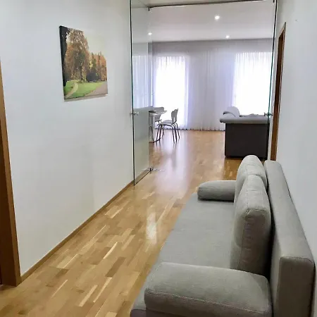 Korunni Dvur 130m2, 2 Free Parkings