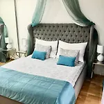 Spacious 130 M2 Near Center 2 Free Parking Apartament *