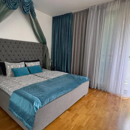 Διαμέρισμα Spacious 130 M2 Near Center 2 Free Parking *