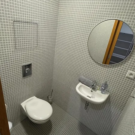 Spacious 130 M2 Near Center 2 Free Parking