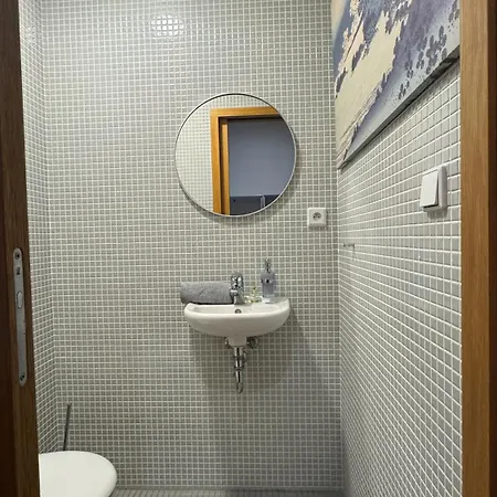 Spacious 130 M2 Near Center 2 Free Parking Διαμέρισμα