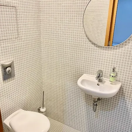 Apartment Korunni Dvur, 2 Free Parkings *