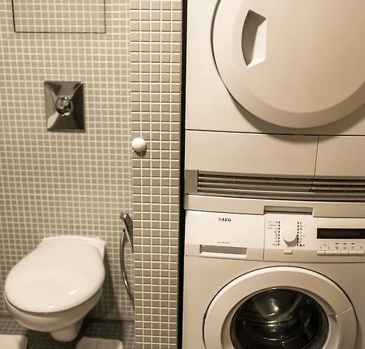 Korunni Dvur 130m2, 2 Free Parkings Lägenhet Prag