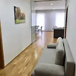 Spacious 130 M2 Near Center 2 Free Parking